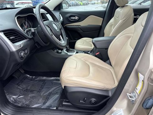 Used 2015 Jeep Cherokee Limited image 6