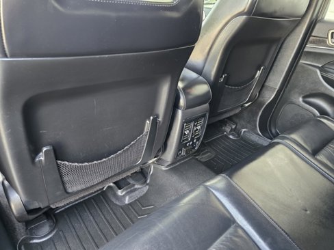 Used 2015 Jeep Grand Cherokee Limited w/ Trailer Tow Group IV image 25