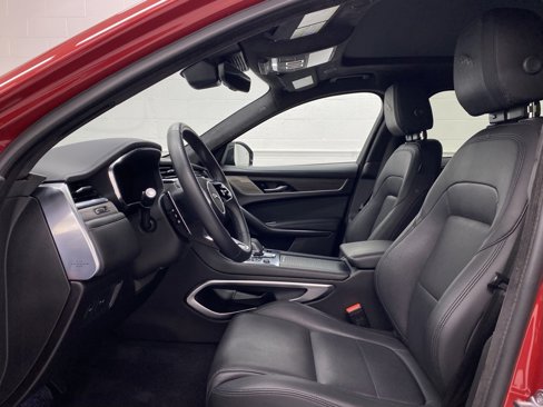 Used 2023 Jaguar F-PACE S image 11