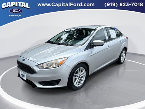 Certified 2018 Ford Focus SE image 1