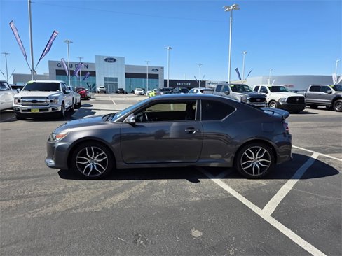 Used 2016 Scion tC image 4