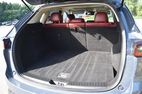 Used 2023 MAZDA CX-5 Carbon Edition image 19