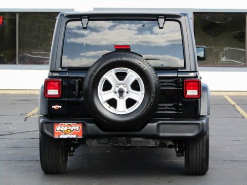 Used 2021 Jeep Wrangler Unlimited Sport w/ Uconnect 4C Nav & Sound Group image 8