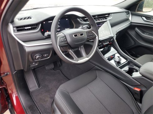 New 2025 Jeep Grand Cherokee Laredo X image 15