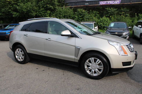 Used 2013 Cadillac SRX Luxury image 5