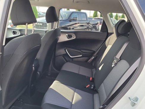 Used 2023 Kia Soul S image 10