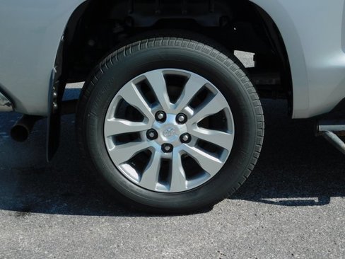 Used 2014 Toyota Tundra Limited image 10