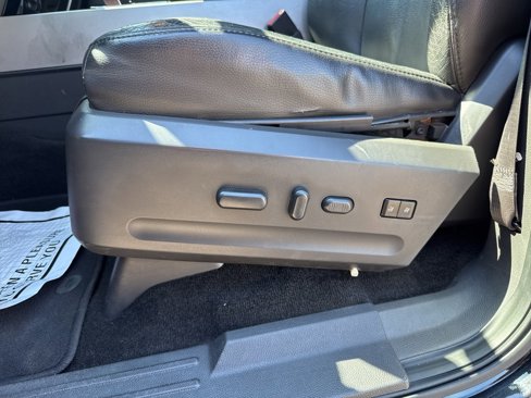 Used 2013 Ford Expedition Limited image 13