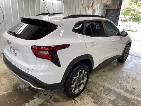 New 2025 Chevrolet Trax LT w/ Driver Confidence Package image 16