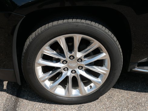 Used 2018 Cadillac Escalade ESV Luxury image 4