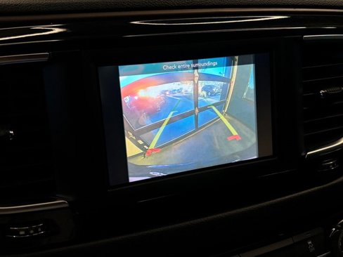 Used 2020 Chrysler Voyager L image 13