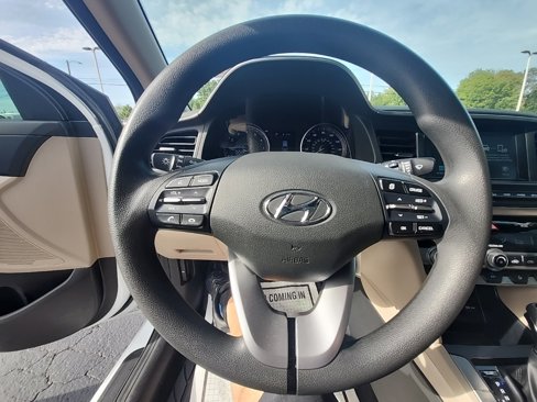 Used 2020 Hyundai Elantra SEL image 22