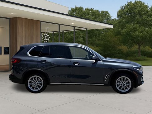 Certified 2022 BMW X5 sDrive40i image 5