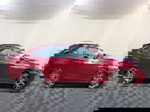 Used 2016 Toyota Camry SE image 6
