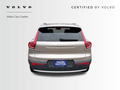 Certified 2024 Volvo XC40 B5 Plus w/ Climate Package image 23