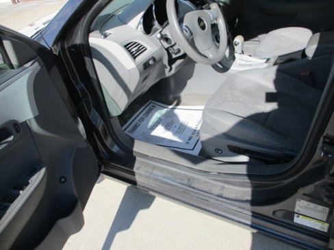 Used 2010 Chevrolet Malibu LS image 9