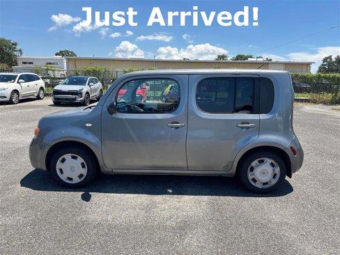 Used 2010 Nissan Cube 1.8 w/ Interior Designer Pkg image 10