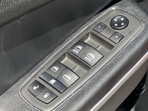 Used 2021 Chrysler 300 Touring w/ Sport Appearance Package image 20
