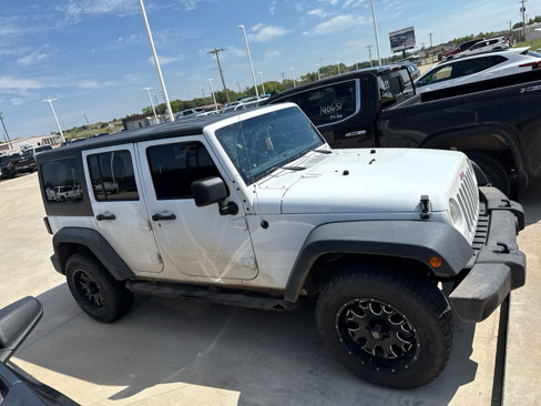 Used 2014 Jeep Wrangler Unlimited Sport w/ Connectivity Group image 4