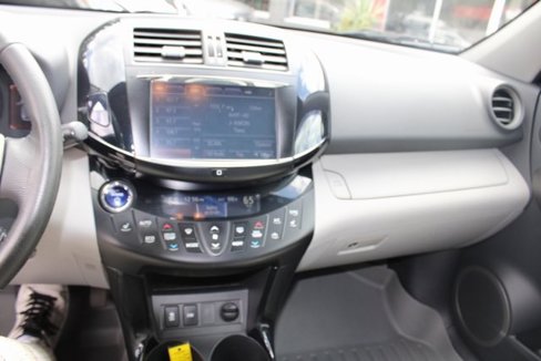Used 2012 Toyota RAV4 EV image 13