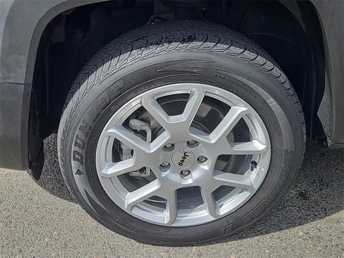 Used 2022 Jeep Renegade Latitude image 7