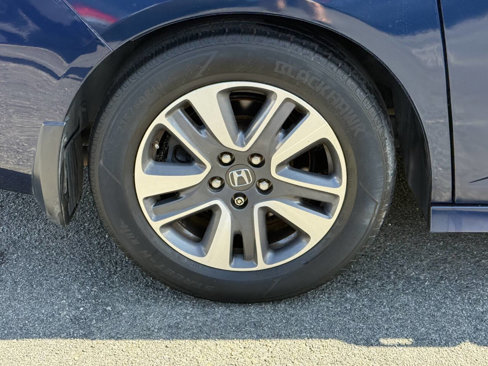 Used 2014 Honda Odyssey Touring image 12
