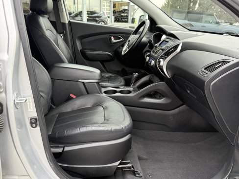 Used 2012 Hyundai Tucson Limited image 30