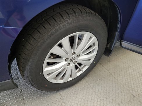Used 2019 Nissan Pathfinder S image 31