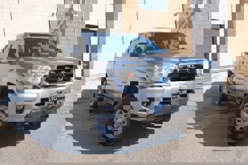 Used 2015 Toyota Tacoma PreRunner w/ SR5 Package image 3