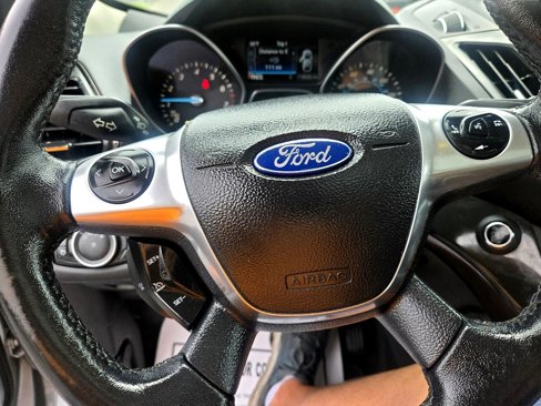 Used 2016 Ford Escape Titanium image 30