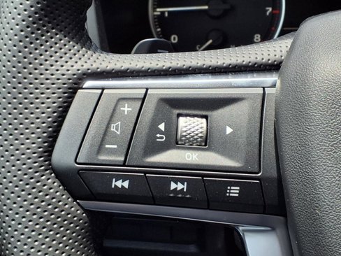 New 2025 Mitsubishi Outlander SE image 12