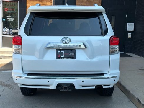 Used 2010 Toyota 4Runner SR5 image 10