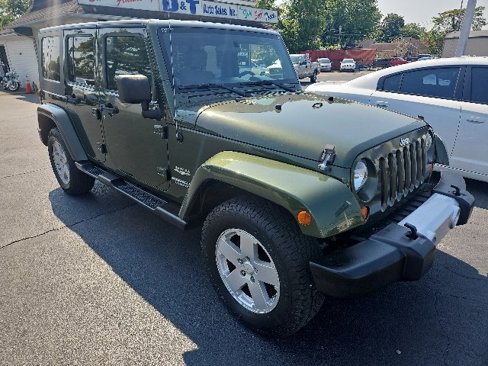 Used 2008 Jeep Wrangler Unlimited Sahara image 2