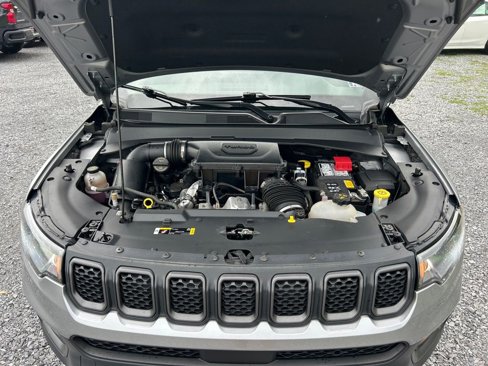 Used 2024 Jeep Compass Trailhawk image 32