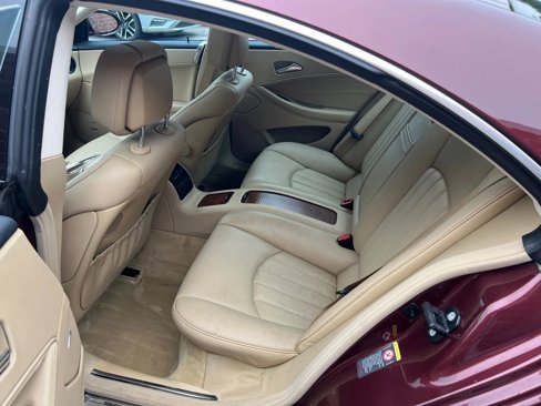 Used 2007 Mercedes-Benz CLS 550 image 11