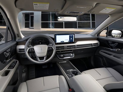 New 2025 Lincoln Corsair Grand Touring image 9