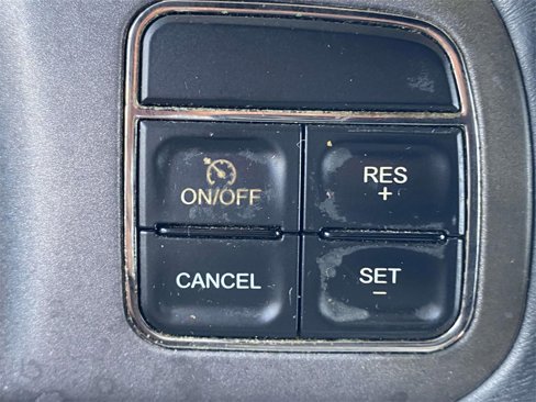 Used 2013 Jeep Wrangler Unlimited Sahara image 27