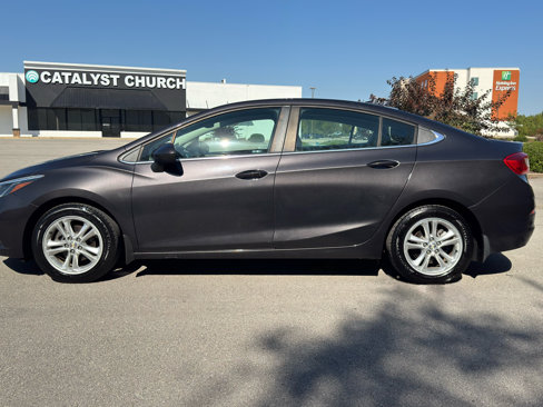 Used 2017 Chevrolet Cruze LT image 7