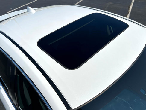 Used 2019 Honda Insight Touring image 32