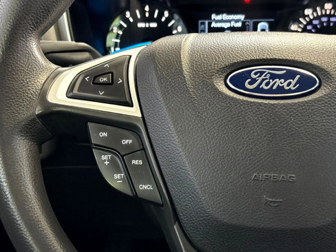 Used 2016 Ford Fusion SE image 26