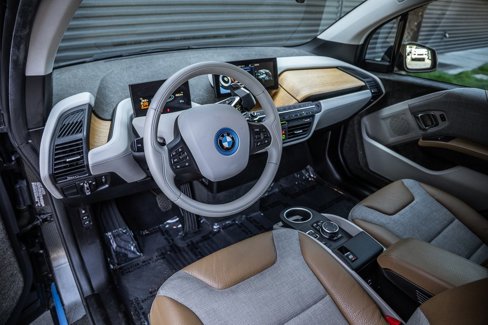 Used 2015 BMW i3 w/ Range Extender image 4