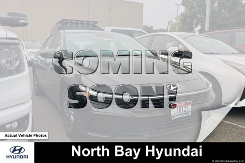 Used 2024 Hyundai Elantra SEL image 1