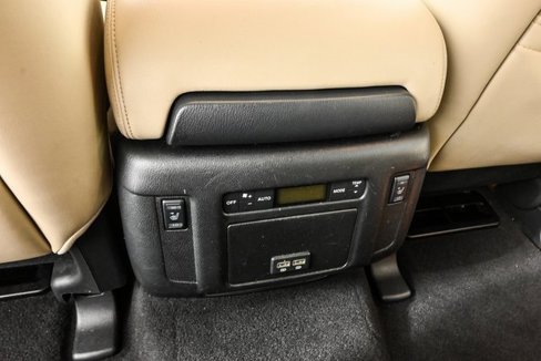 Used 2017 Nissan Armada Platinum image 19