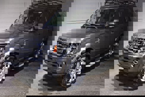 Used 2015 Land Rover LR4 HSE image 2