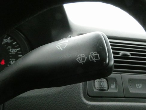 Used 2006 Volkswagen Golf GLS image 10
