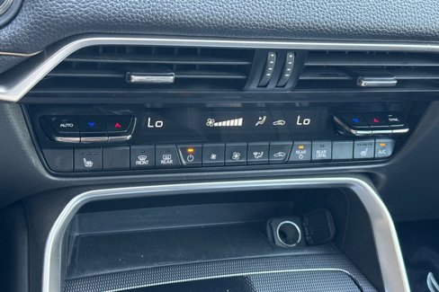 Used 2024 MAZDA CX-90 3.3 Turbo w/ Preferred Package image 29
