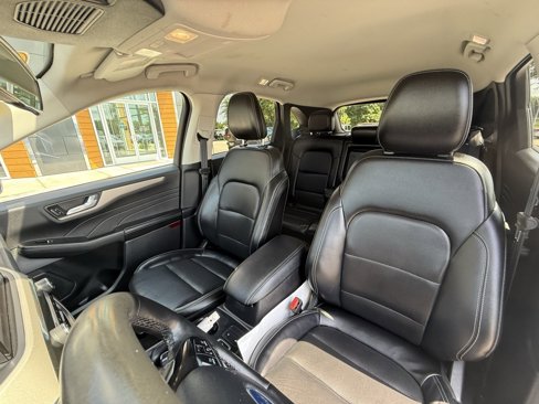 Used 2022 Ford Escape SEL image 21