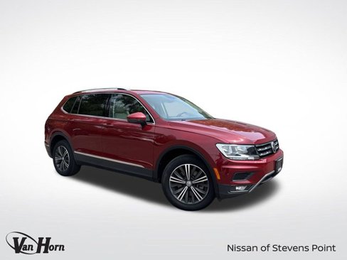 Used 2018 Volkswagen Tiguan SEL w/ 3rd Row Seat Package image 37