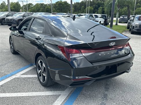 Certified 2023 Hyundai Elantra SEL w/ Convenience Package image 8