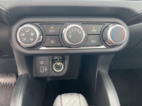 Used 2024 Nissan Versa S w/ S Plus Package image 21